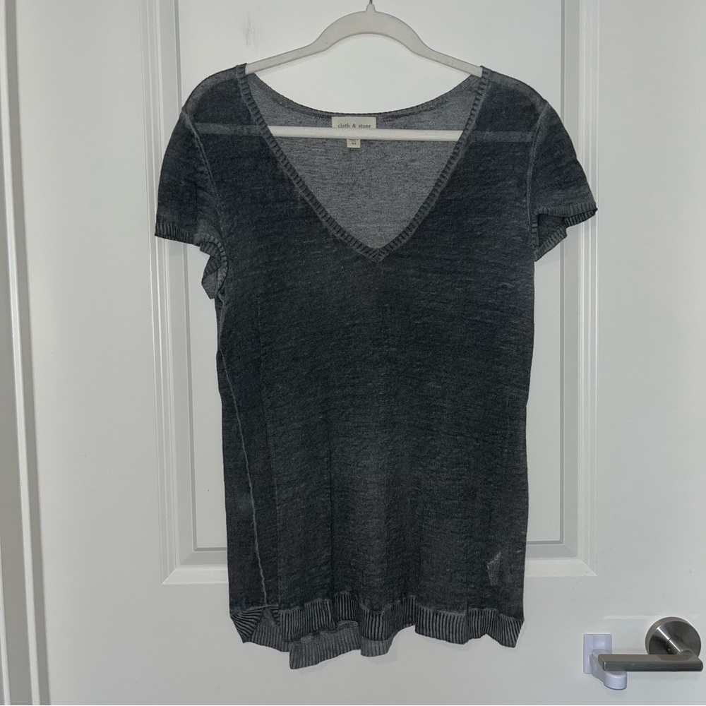 Cloth & Stone Charcoal V-Neck Tee